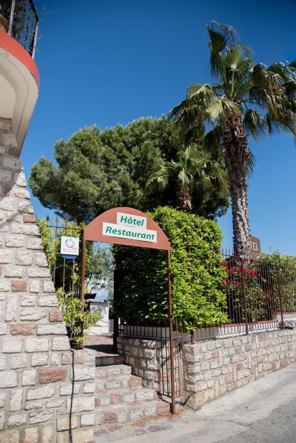 Hotel Restaurant Mon Auberge Люнел Екстериор снимка